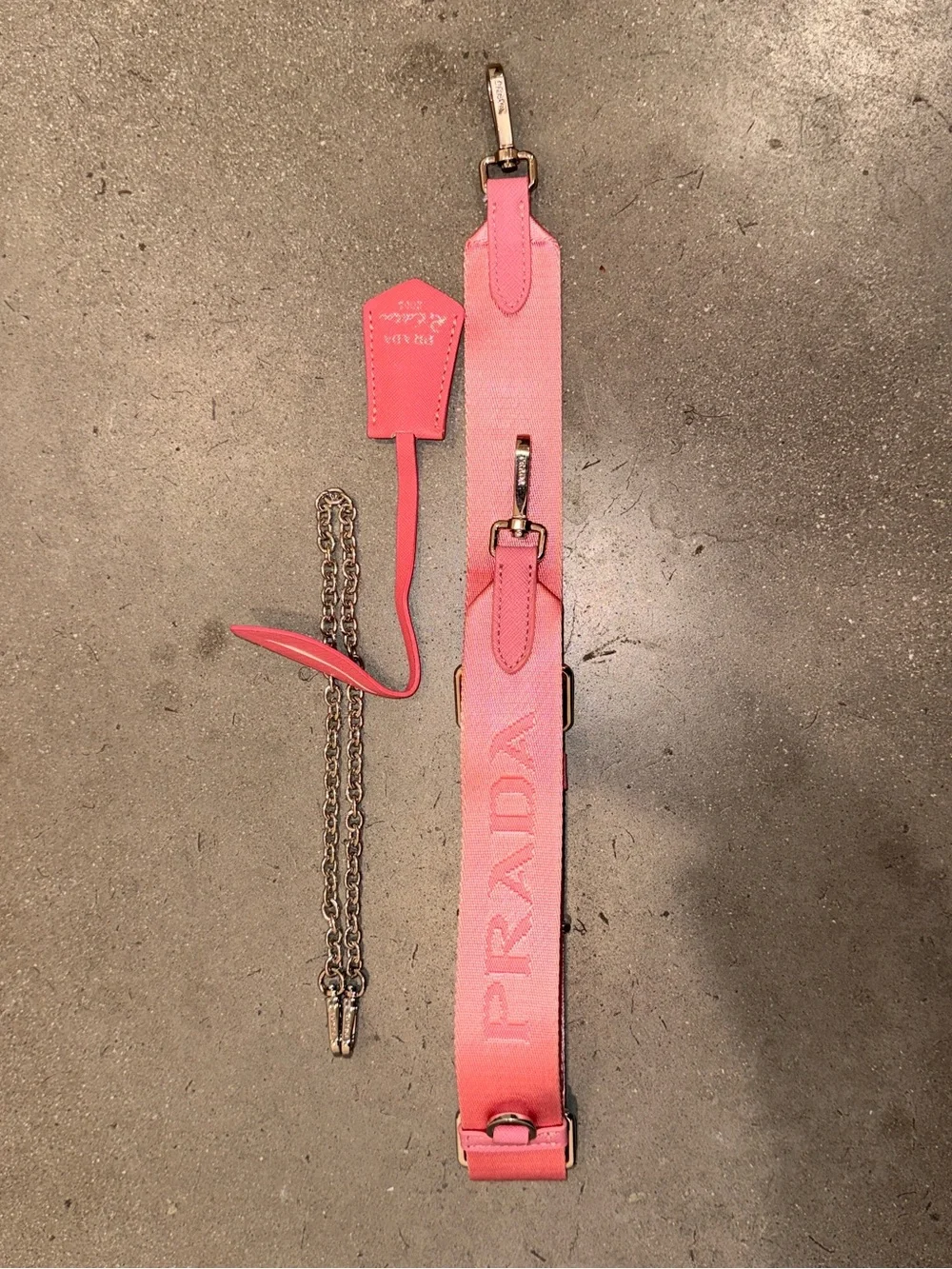 Prada 2005 Re-Edition Pink Nylon Bag no mini pouch